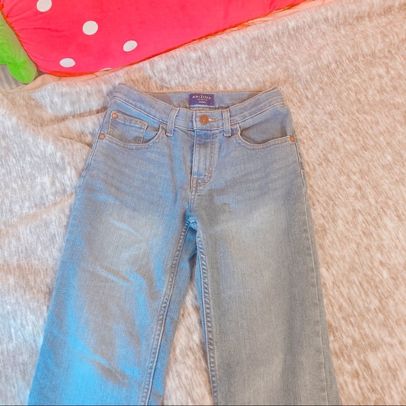 Women’s high waisted jeans